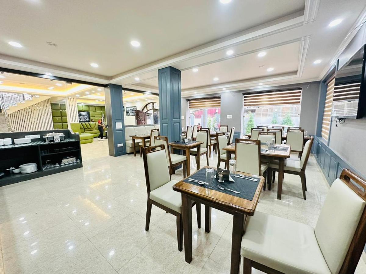Srinagar Group Of Hotels ภายนอก รูปภาพ